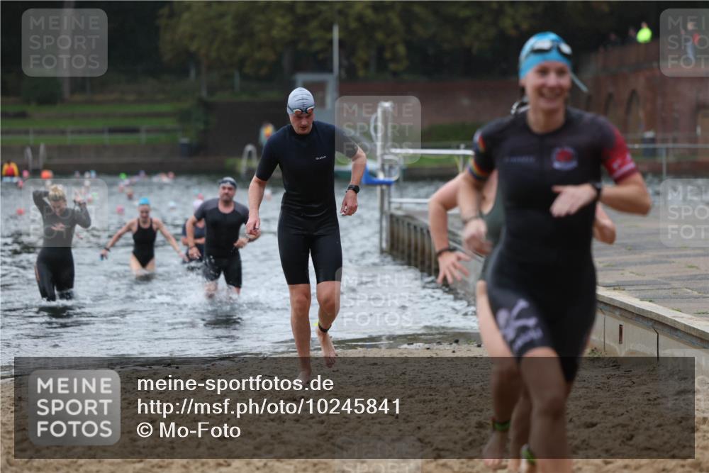 13.09.2026 - Stadtparktriathlon Mo-Foto http://msf.ph/oto/10245841 13.09.2026 12:33:08 Schwimmen 1225, 1260, 1268, 1286, 1291, 1297 meine-sportfotos.de