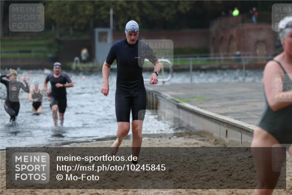 13.09.2026 - Stadtparktriathlon Mo-Foto http://msf.ph/oto/10245845 13.09.2026 12:33:09 Schwimmen 1225, 1260, 1268, 1286, 1291, 1297 meine-sportfotos.de