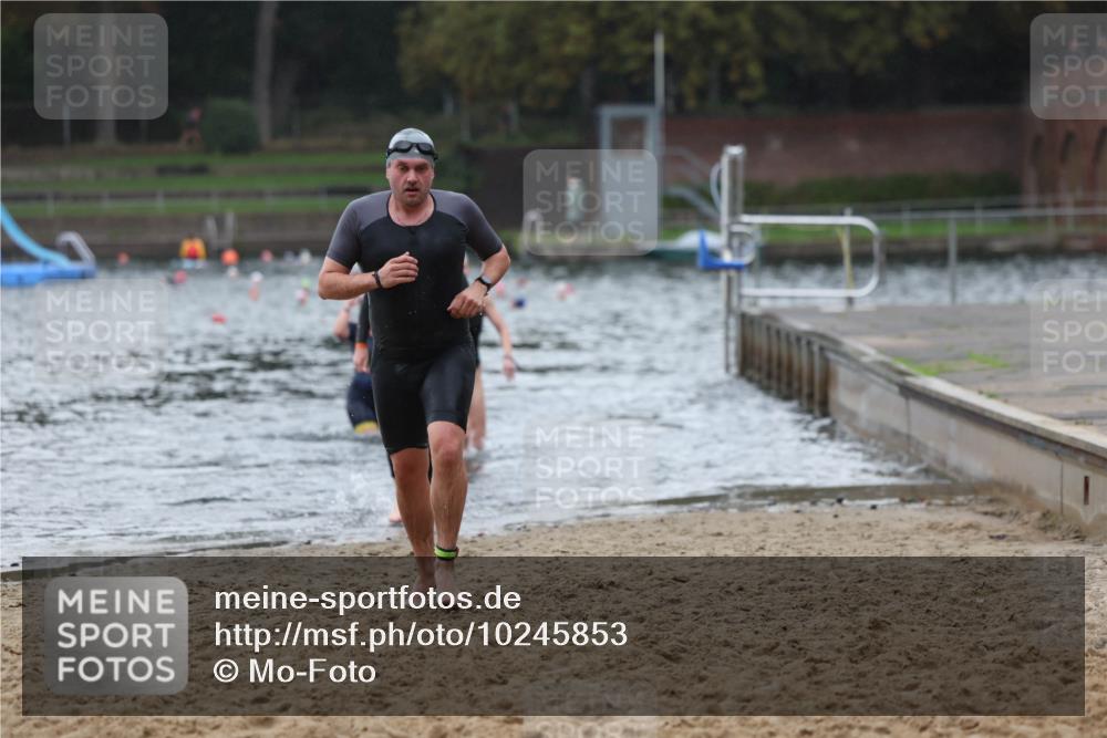 13.09.2026 - Stadtparktriathlon Mo-Foto http://msf.ph/oto/10245853 13.09.2026 12:33:13 Schwimmen 1225, 1262, 1268, 1291, 1297 meine-sportfotos.de
