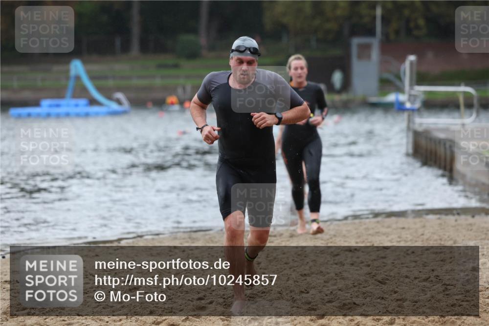 13.09.2026 - Stadtparktriathlon Mo-Foto http://msf.ph/oto/10245857 13.09.2026 12:33:15 Schwimmen 1225, 1262, 1291, 1297 meine-sportfotos.de