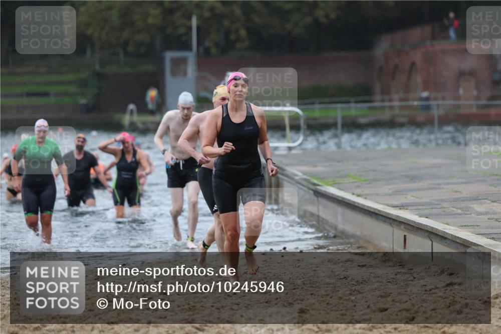 13.09.2026 - Stadtparktriathlon Mo-Foto http://msf.ph/oto/10245946 13.09.2026 12:33:59 Schwimmen 1217, 1249, 1264, 1271, 1275, 1281 meine-sportfotos.de