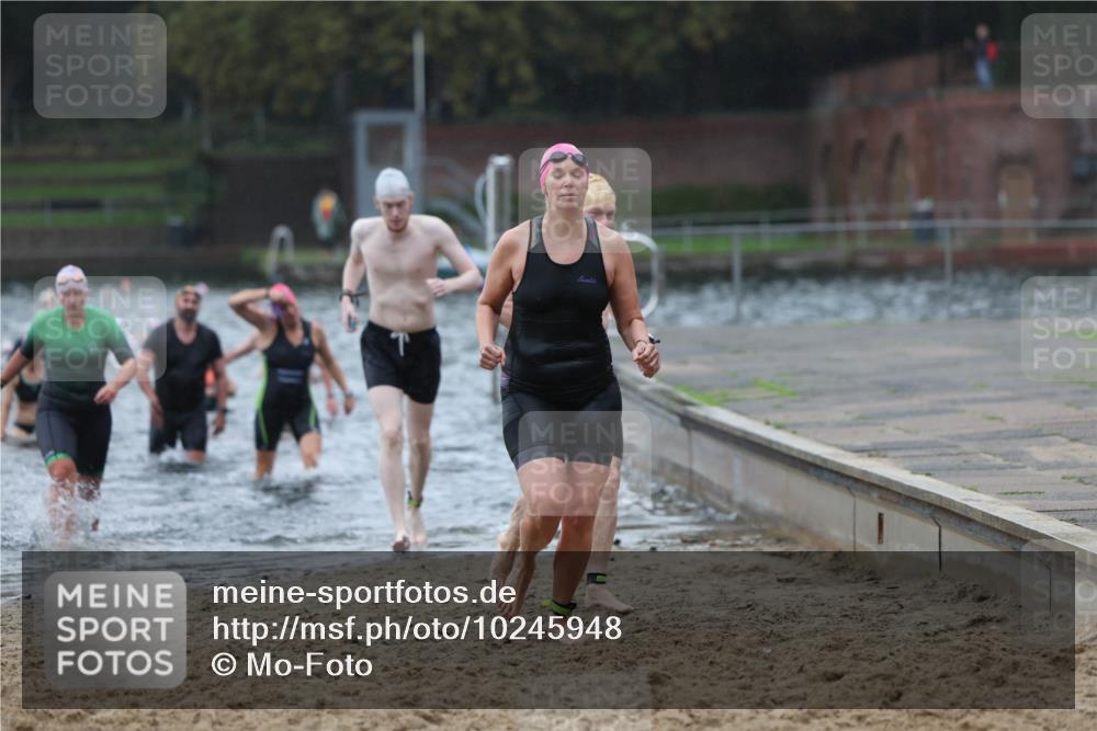 13.09.2026 - Stadtparktriathlon Mo-Foto http://msf.ph/oto/10245948 13.09.2026 12:33:59 Schwimmen 1217, 1249, 1264, 1271, 1275, 1281 meine-sportfotos.de