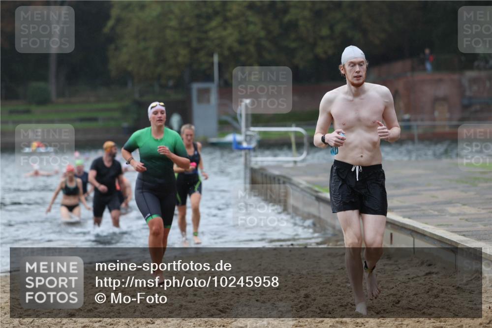13.09.2026 - Stadtparktriathlon Mo-Foto http://msf.ph/oto/10245958 13.09.2026 12:34:03 Schwimmen 1243, 1249, 1264, 1271, 1275, 1276, 1281, 1293 meine-sportfotos.de