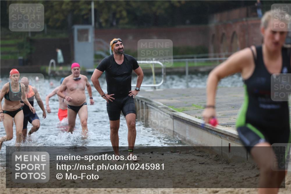 13.09.2026 - Stadtparktriathlon Mo-Foto http://msf.ph/oto/10245981 13.09.2026 12:34:09 Schwimmen 1195, 1226, 1243, 1264, 1275, 1276, 1281, 1293 meine-sportfotos.de