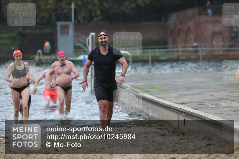 13.09.2026 - Stadtparktriathlon Mo-Foto http://msf.ph/oto/10245984 13.09.2026 12:34:10 Schwimmen 1195, 1226, 1243, 1275, 1276, 1281, 1293 meine-sportfotos.de