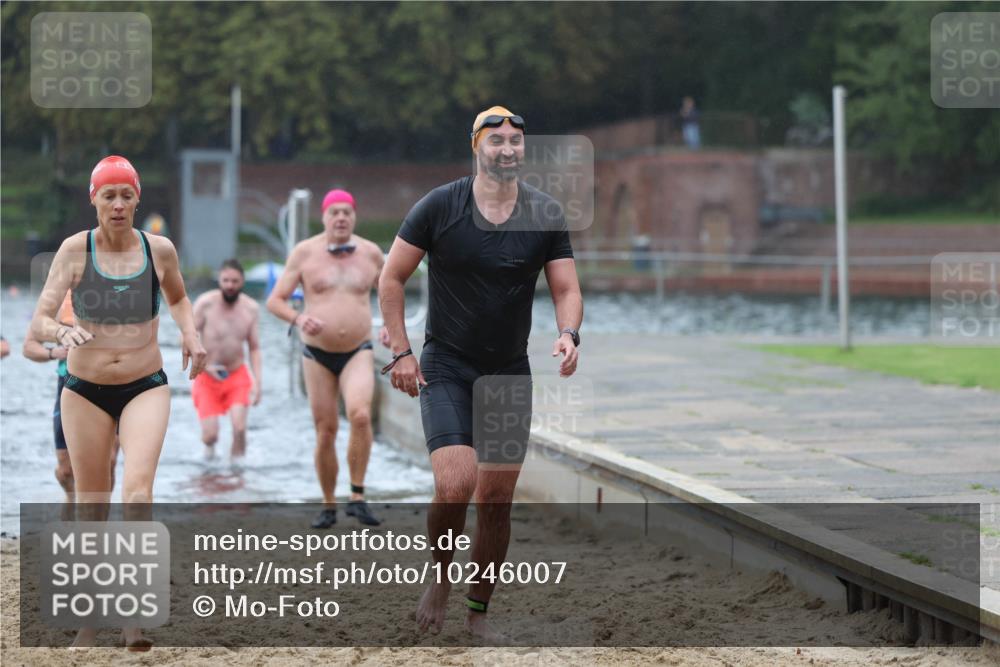 13.09.2026 - Stadtparktriathlon Mo-Foto http://msf.ph/oto/10246007 13.09.2026 12:34:13 Schwimmen 1195, 1226, 1243, 1245, 1275, 1276, 1293 meine-sportfotos.de
