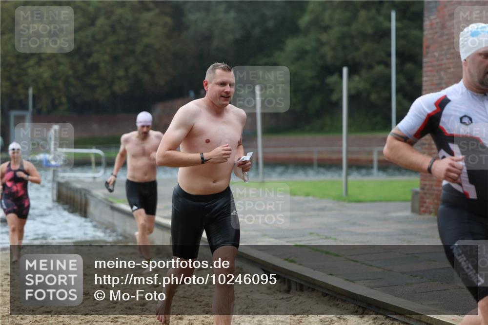 13.09.2026 - Stadtparktriathlon Mo-Foto http://msf.ph/oto/10246095 13.09.2026 12:34:33 Schwimmen 1196, 1229, 1244, 1288, 1300 meine-sportfotos.de