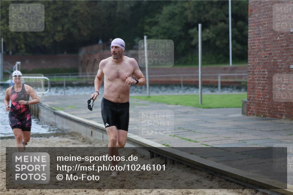13.09.2026 - Stadtparktriathlon Mo-Foto http://msf.ph/oto/10246101 13.09.2026 12:34:34 Schwimmen 1196, 1229, 1244, 1284, 1288, 1300 meine-sportfotos.de