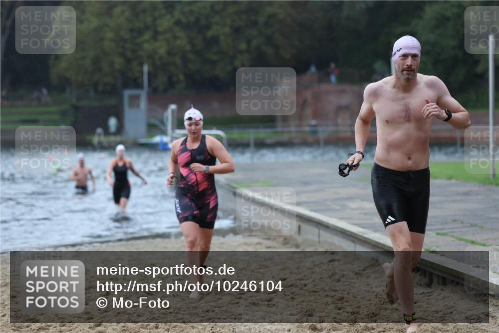 13.09.2026 - Stadtparktriathlon Mo-Foto http://msf.ph/oto/10246104 13.09.2026 12:34:35 Schwimmen 1196, 1229, 1244, 1284, 1288, 1300 meine-sportfotos.de