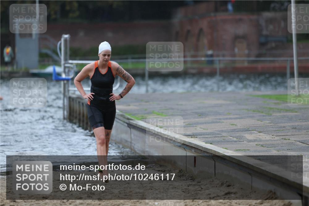 13.09.2026 - Stadtparktriathlon Mo-Foto http://msf.ph/oto/10246117 13.09.2026 12:34:42 Schwimmen 1284, 1300, 1304 meine-sportfotos.de