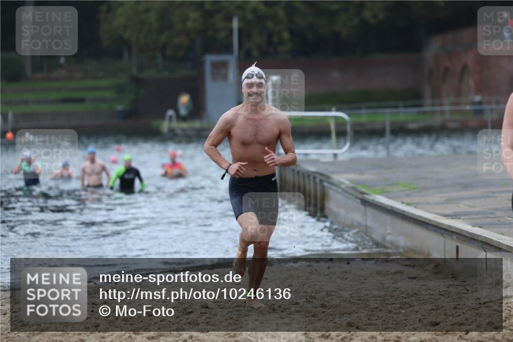 13.09.2026 - Stadtparktriathlon Mo-Foto http://msf.ph/oto/10246136 13.09.2026 12:34:46 Schwimmen 1284, 1304 meine-sportfotos.de
