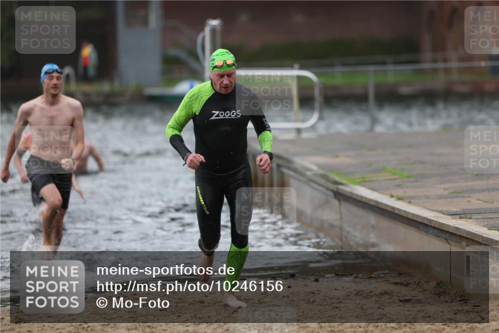 13.09.2026 - Stadtparktriathlon Mo-Foto http://msf.ph/oto/10246156 13.09.2026 12:35:01 Schwimmen 1210, 1239, 1253, 1290, 1292, 1303 meine-sportfotos.de