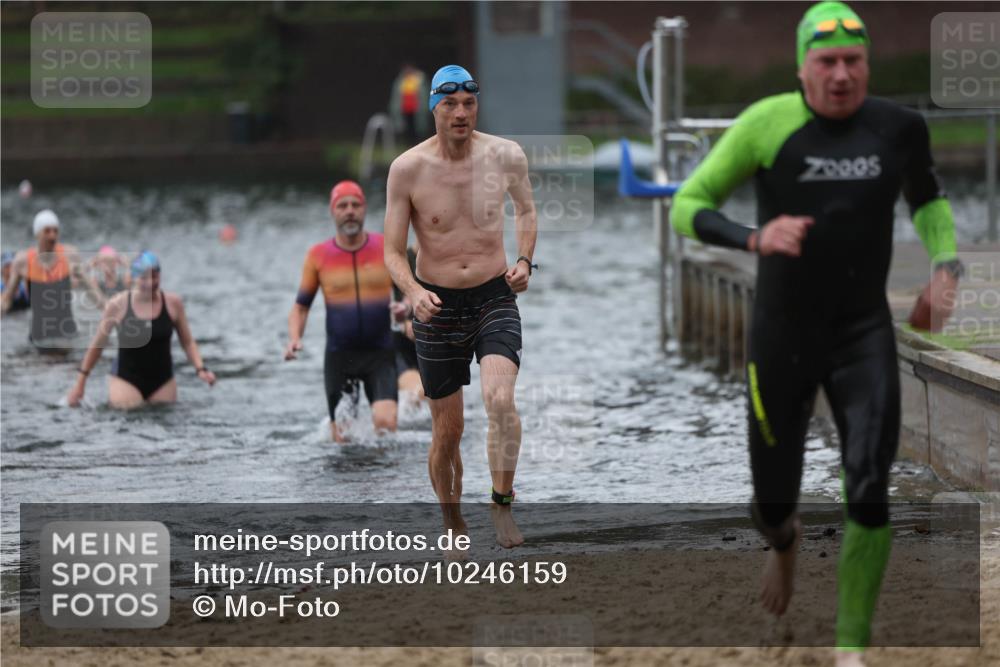 13.09.2026 - Stadtparktriathlon Mo-Foto http://msf.ph/oto/10246159 13.09.2026 12:35:02 Schwimmen 1210, 1239, 1253, 1290, 1292, 1303 meine-sportfotos.de
