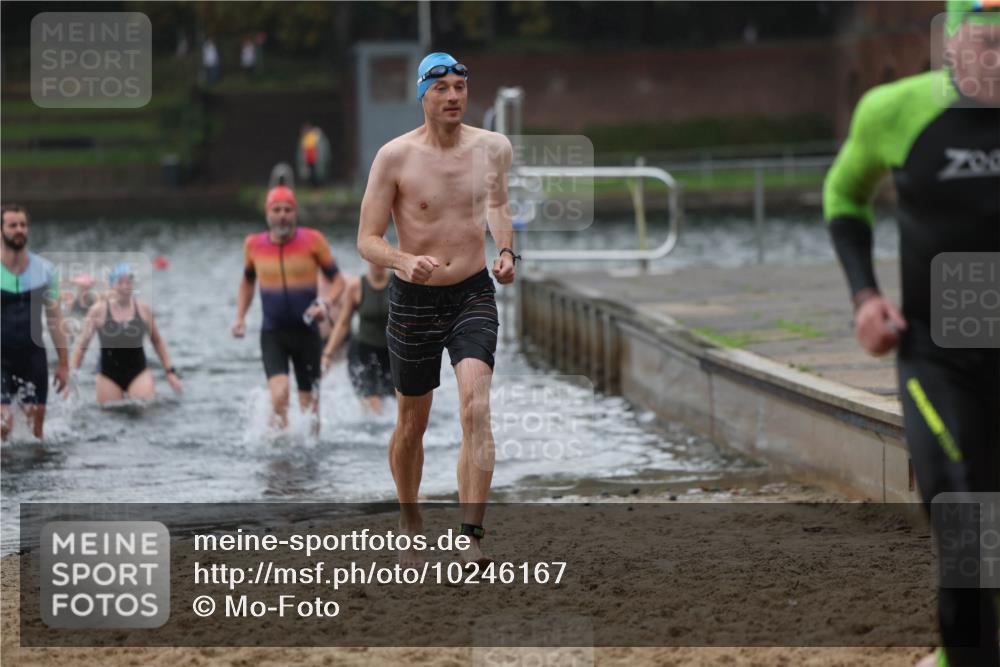 13.09.2026 - Stadtparktriathlon Mo-Foto http://msf.ph/oto/10246167 13.09.2026 12:35:04 Schwimmen 1210, 1239, 1253, 1258, 1290, 1292, 1303 meine-sportfotos.de