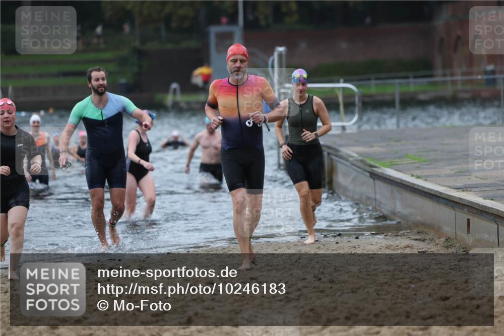 13.09.2026 - Stadtparktriathlon Mo-Foto http://msf.ph/oto/10246183 13.09.2026 12:35:09 Schwimmen 1210, 1239, 1253, 1257, 1258, 1290, 1292, 1303 meine-sportfotos.de
