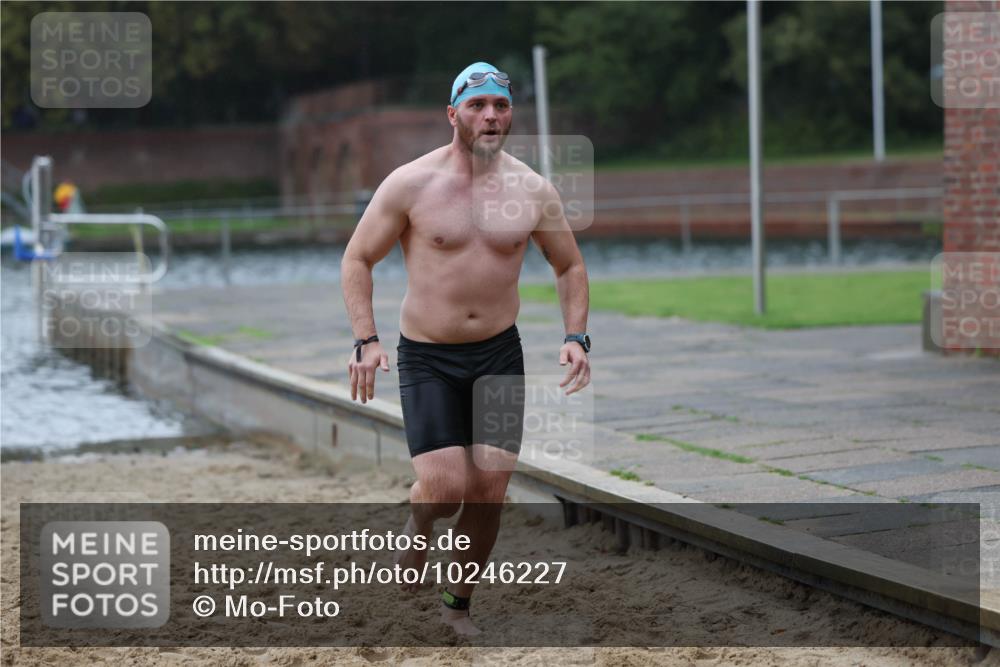 13.09.2026 - Stadtparktriathlon Mo-Foto http://msf.ph/oto/10246227 13.09.2026 12:35:20 Schwimmen 1219, 1257, 1258, 1289 meine-sportfotos.de