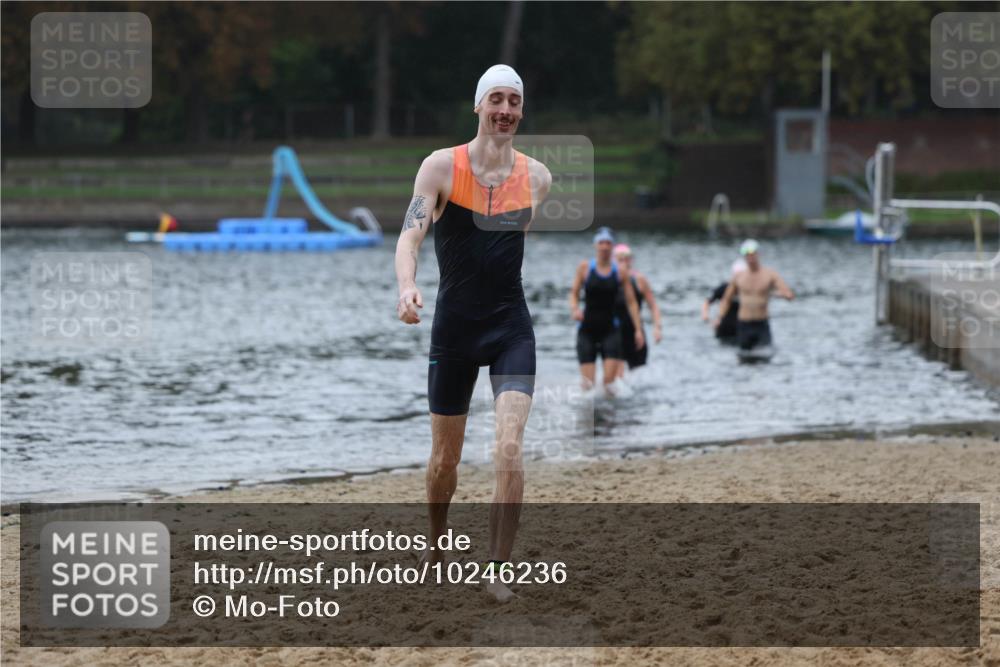 13.09.2026 - Stadtparktriathlon Mo-Foto http://msf.ph/oto/10246236 13.09.2026 12:35:24 Schwimmen 1209, 1219, 1257, 1289 meine-sportfotos.de