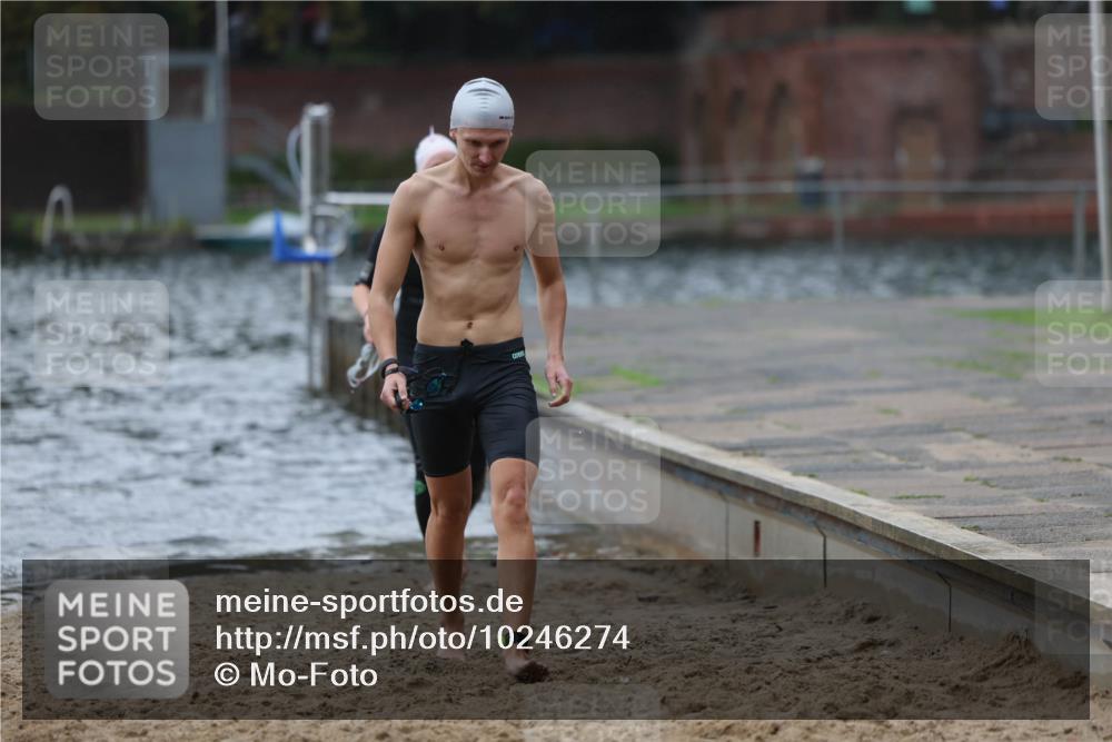 13.09.2026 - Stadtparktriathlon Mo-Foto http://msf.ph/oto/10246274 13.09.2026 12:35:37 Schwimmen 1199, 1209, 1211, 1219 meine-sportfotos.de