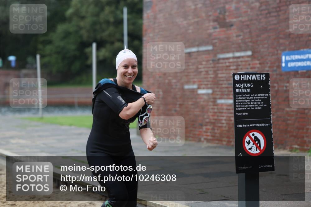 13.09.2026 - Stadtparktriathlon Mo-Foto http://msf.ph/oto/10246308 13.09.2026 12:35:45 Schwimmen 1199, 1211 meine-sportfotos.de