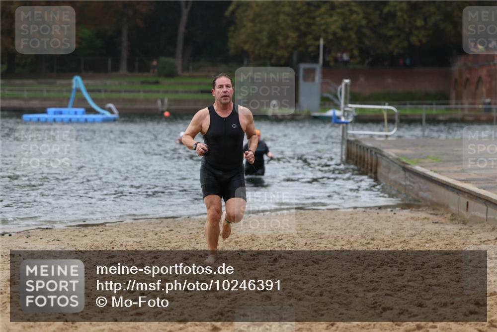 13.09.2026 - Stadtparktriathlon Mo-Foto http://msf.ph/oto/10246391 13.09.2026 12:37:04 Schwimmen 1218, 1237 meine-sportfotos.de
