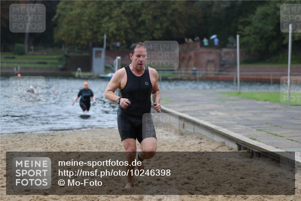 13.09.2026 - Stadtparktriathlon Mo-Foto http://msf.ph/oto/10246398 13.09.2026 12:37:06 Schwimmen 1218, 1237 meine-sportfotos.de