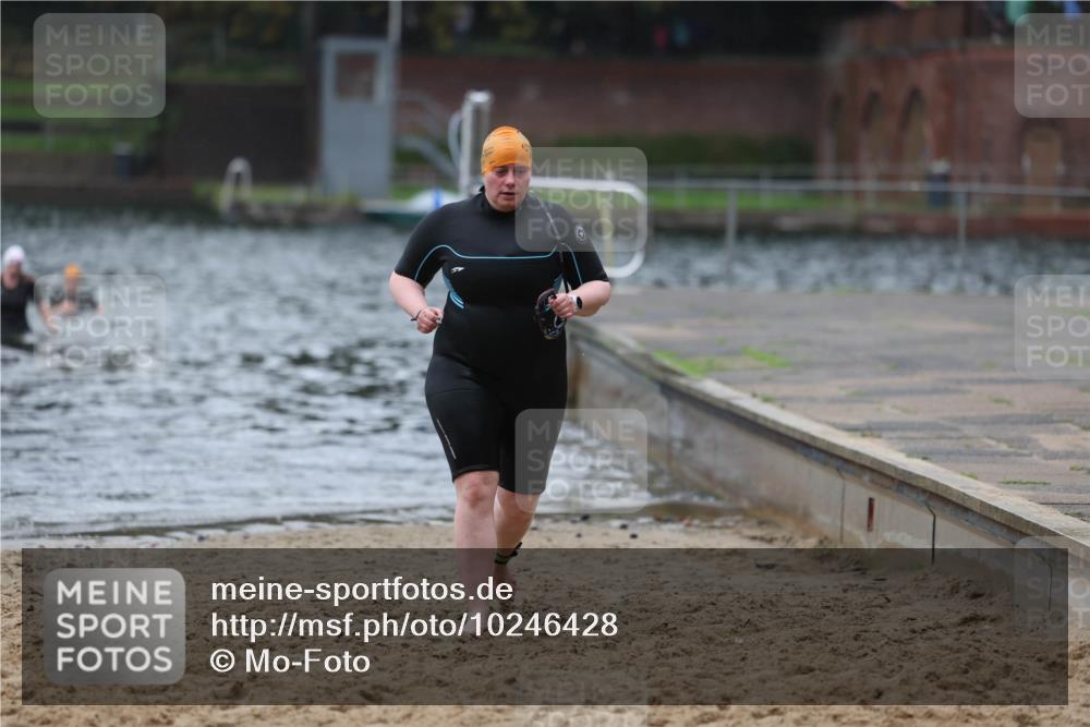 13.09.2026 - Stadtparktriathlon Mo-Foto http://msf.ph/oto/10246428 13.09.2026 12:37:14 Schwimmen 1237 meine-sportfotos.de