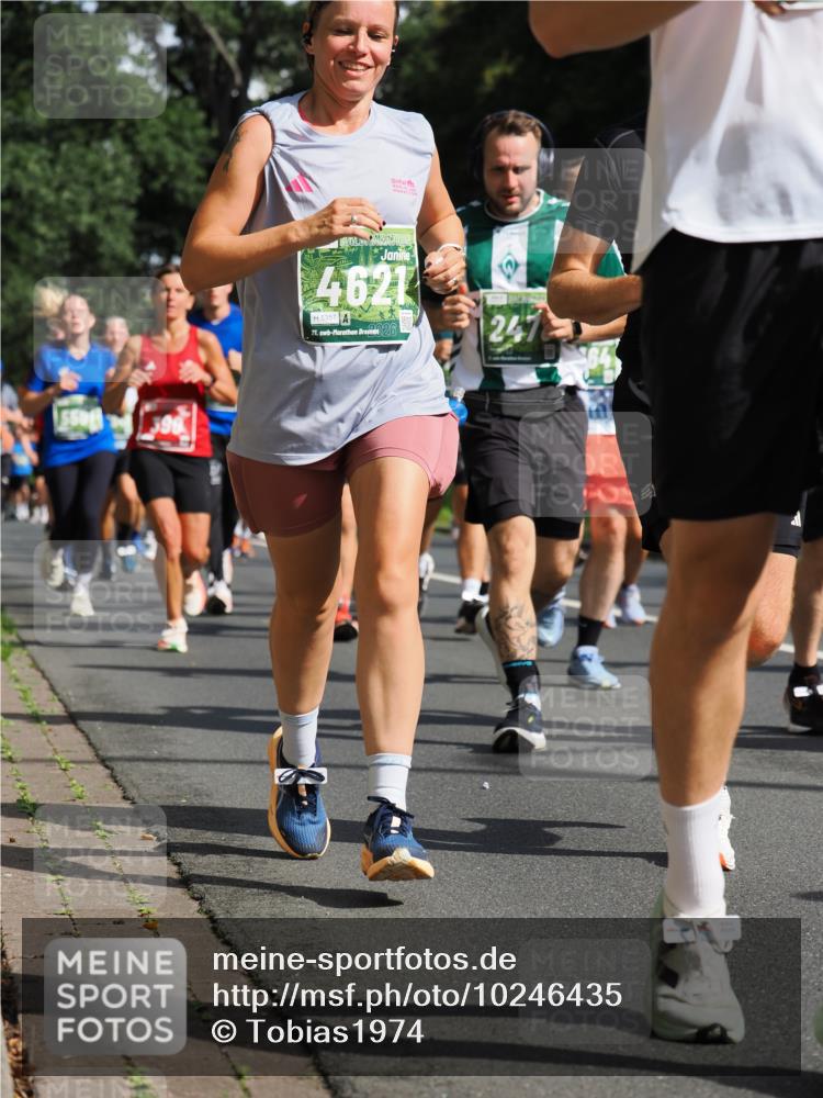 13.09.2026 - 21. swb-Marathon Bremen TobiasT http://msf.ph/oto/10246435 13.09.2026 12:01:25 Laufen 5500, 4621, 5357, 21, 25, 2478 meine-sportfotos.de