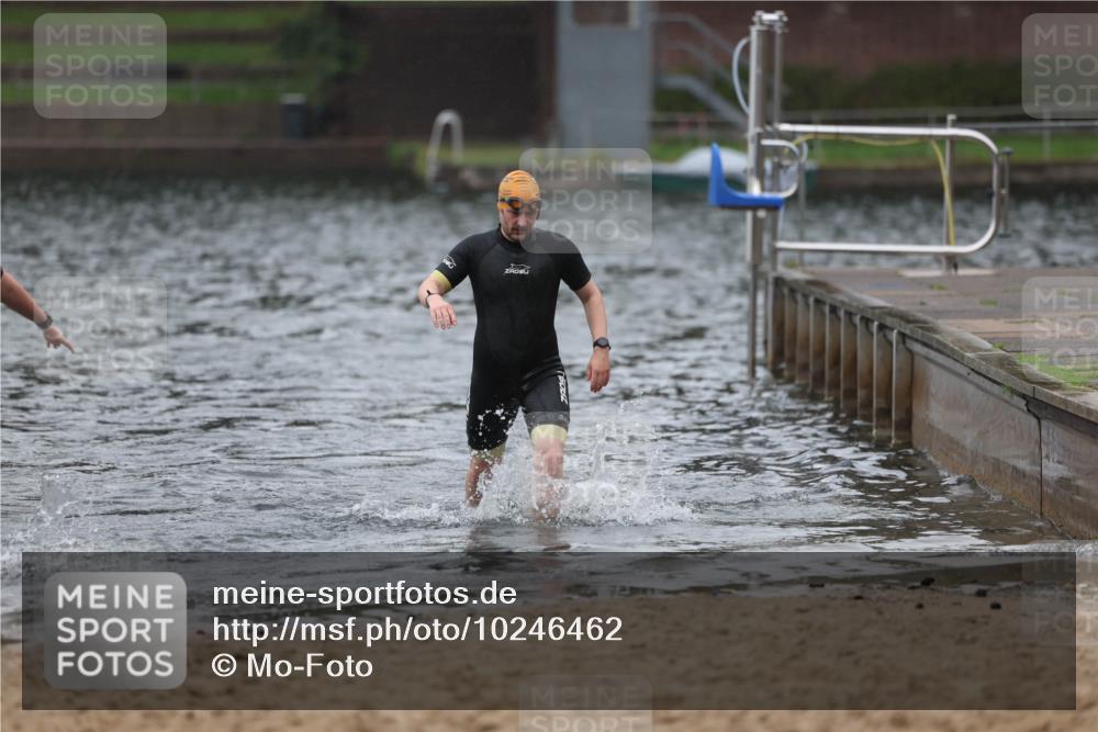 13.09.2026 - Stadtparktriathlon Mo-Foto http://msf.ph/oto/10246462 13.09.2026 12:37:32 Schwimmen 1212, 1261 meine-sportfotos.de