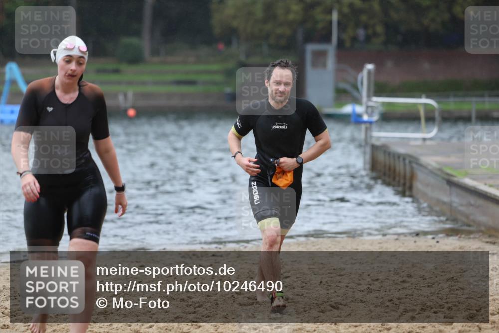 13.09.2026 - Stadtparktriathlon Mo-Foto http://msf.ph/oto/10246490 13.09.2026 12:37:39 Schwimmen 1212, 1261 meine-sportfotos.de