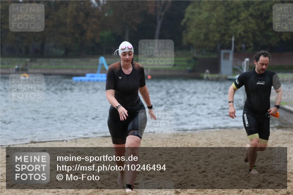 13.09.2026 - Stadtparktriathlon Mo-Foto http://msf.ph/oto/10246494 13.09.2026 12:37:40 Schwimmen 1212, 1261 meine-sportfotos.de
