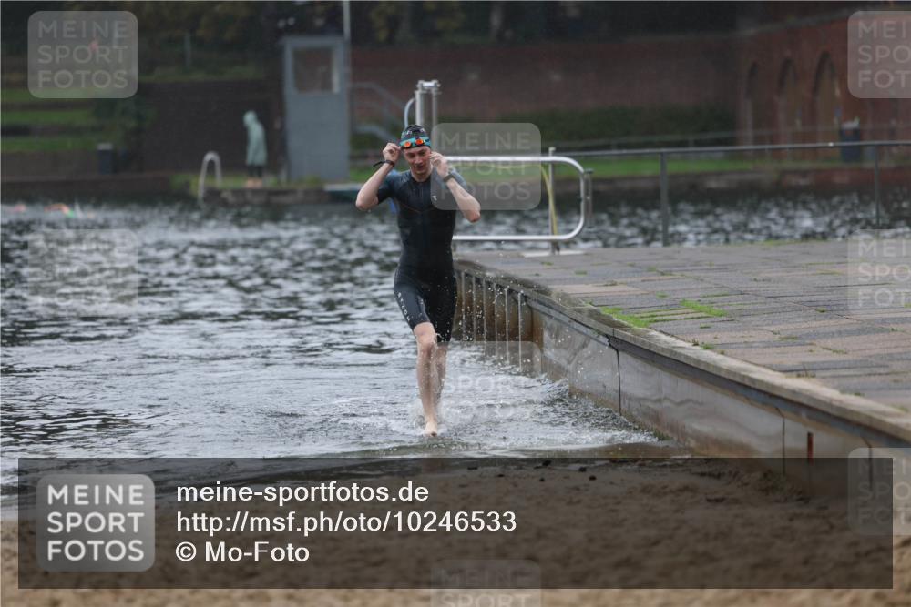 13.09.2026 - Stadtparktriathlon Mo-Foto http://msf.ph/oto/10246533 13.09.2026 12:50:04 Schwimmen 1376 meine-sportfotos.de