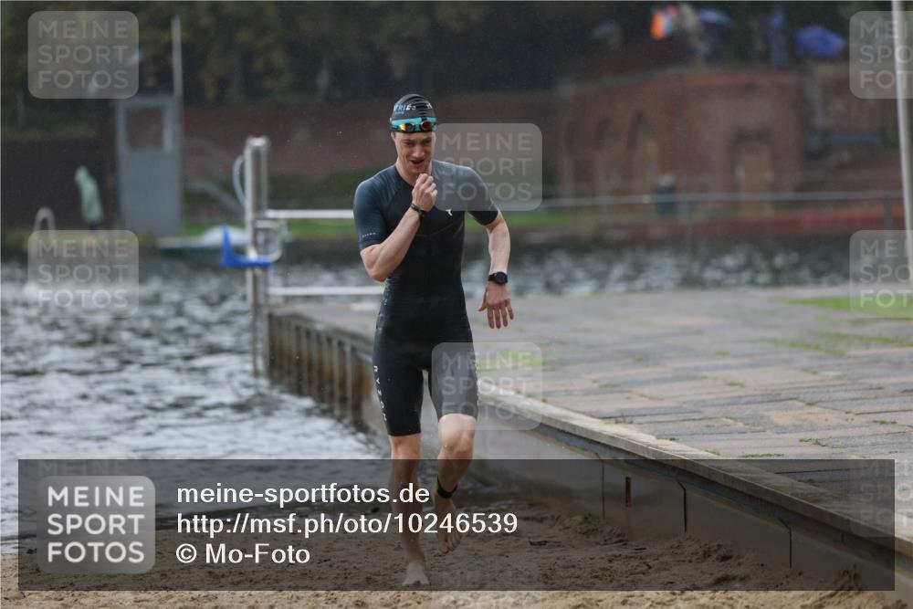 13.09.2026 - Stadtparktriathlon Mo-Foto http://msf.ph/oto/10246539 13.09.2026 12:50:07 Schwimmen 1376 meine-sportfotos.de