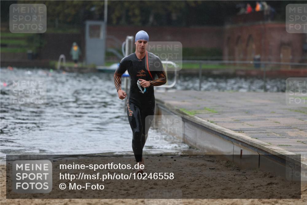 13.09.2026 - Stadtparktriathlon Mo-Foto http://msf.ph/oto/10246558 13.09.2026 12:50:53 Schwimmen 1366 meine-sportfotos.de