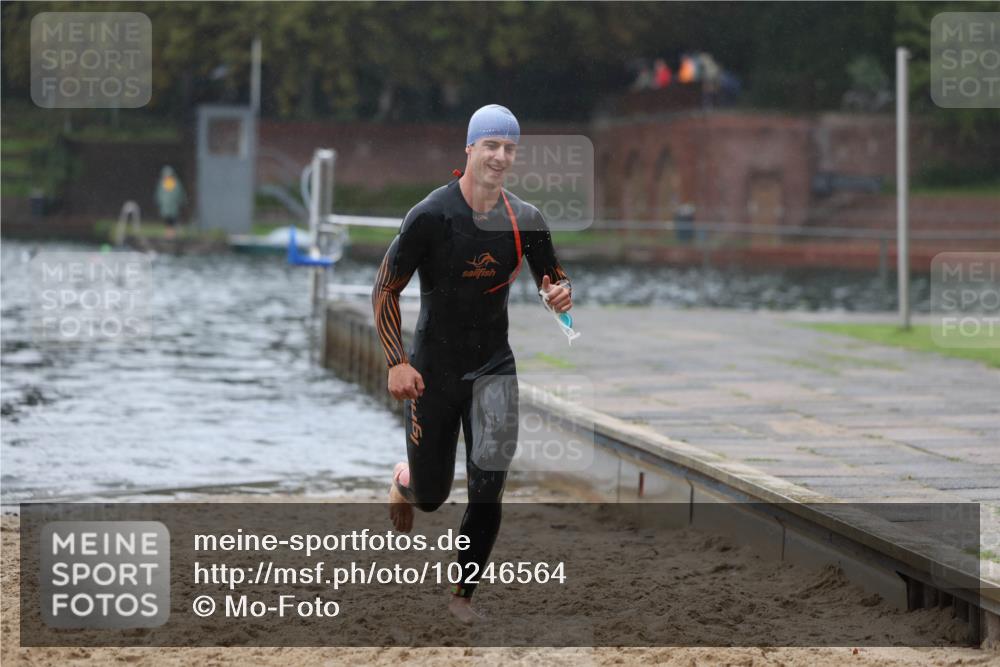 13.09.2026 - Stadtparktriathlon Mo-Foto http://msf.ph/oto/10246564 13.09.2026 12:50:54 Schwimmen 1366 meine-sportfotos.de