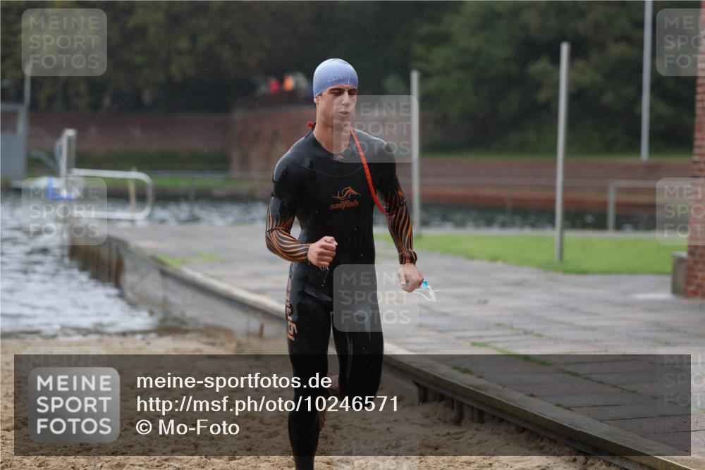 13.09.2026 - Stadtparktriathlon Mo-Foto http://msf.ph/oto/10246571 13.09.2026 12:50:55 Schwimmen 1366 meine-sportfotos.de