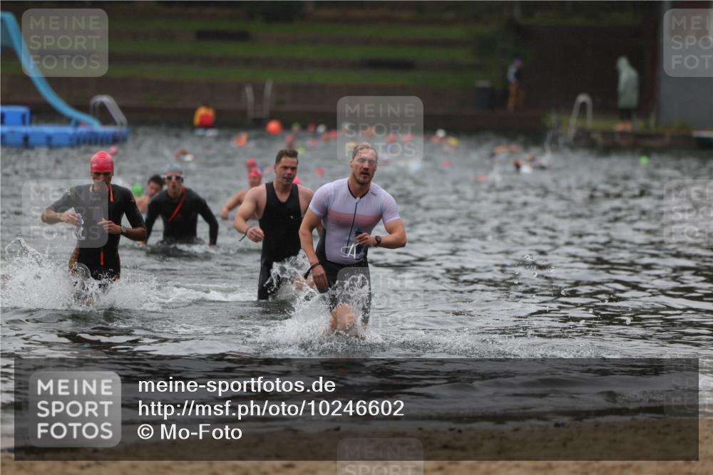 13.09.2026 - Stadtparktriathlon Mo-Foto http://msf.ph/oto/10246602 13.09.2026 12:51:17 Schwimmen 1392, 1407, 1426, 1427 meine-sportfotos.de