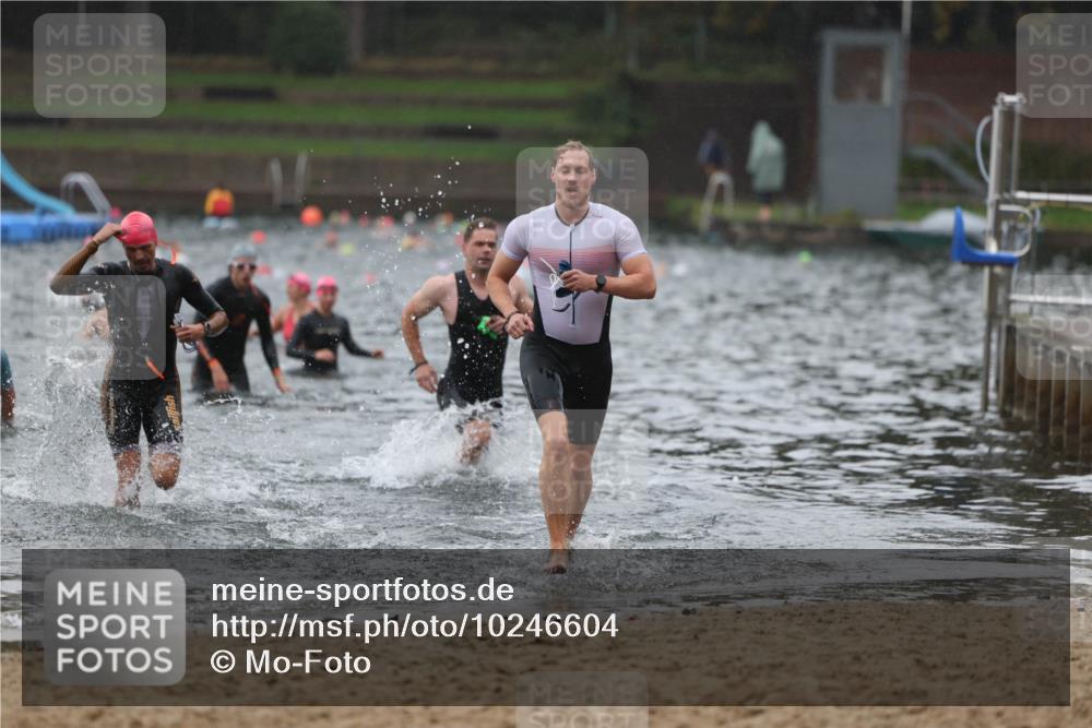 13.09.2026 - Stadtparktriathlon Mo-Foto http://msf.ph/oto/10246604 13.09.2026 12:51:19 Schwimmen 1386, 1392, 1407, 1426, 1427 meine-sportfotos.de