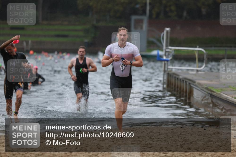 13.09.2026 - Stadtparktriathlon Mo-Foto http://msf.ph/oto/10246609 13.09.2026 12:51:21 Schwimmen 1386, 1392, 1407, 1426, 1427 meine-sportfotos.de