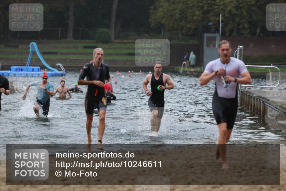 13.09.2026 - Stadtparktriathlon Mo-Foto http://msf.ph/oto/10246611 13.09.2026 12:51:21 Schwimmen 1386, 1392, 1407, 1426, 1427 meine-sportfotos.de