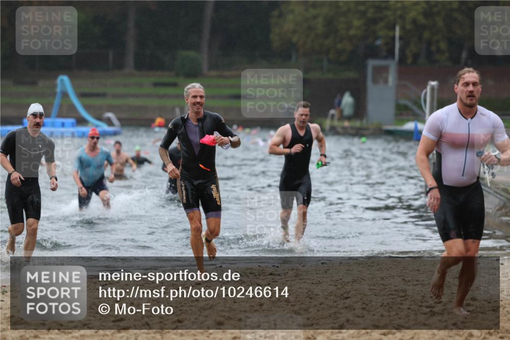 13.09.2026 - Stadtparktriathlon Mo-Foto http://msf.ph/oto/10246614 13.09.2026 12:51:22 Schwimmen 1386, 1392, 1407, 1426, 1427 meine-sportfotos.de