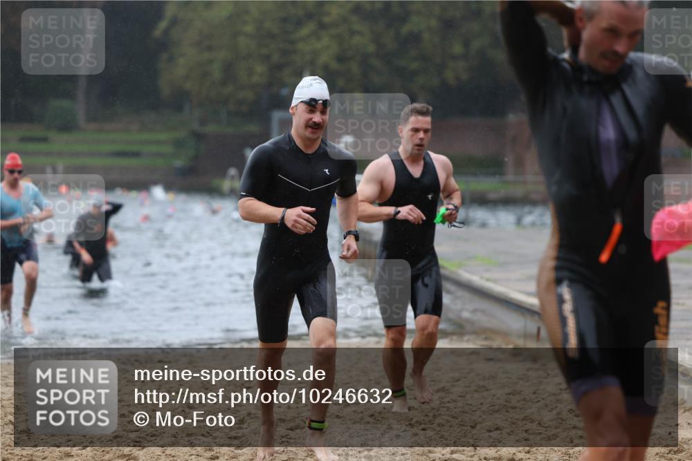 13.09.2026 - Stadtparktriathlon Mo-Foto http://msf.ph/oto/10246632 13.09.2026 12:51:25 Schwimmen 1310, 1386, 1389, 1392, 1407, 1426, 1427 meine-sportfotos.de