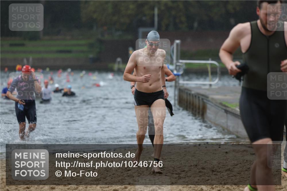 13.09.2026 - Stadtparktriathlon Mo-Foto http://msf.ph/oto/10246756 13.09.2026 12:51:48 Schwimmen 1338, 1374, 1377, 1383, 1409 meine-sportfotos.de