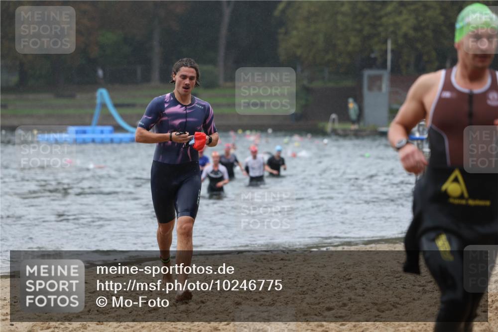 13.09.2026 - Stadtparktriathlon Mo-Foto http://msf.ph/oto/10246775 13.09.2026 12:51:51 Schwimmen 1338, 1374, 1377, 1383, 1409, 1420 meine-sportfotos.de