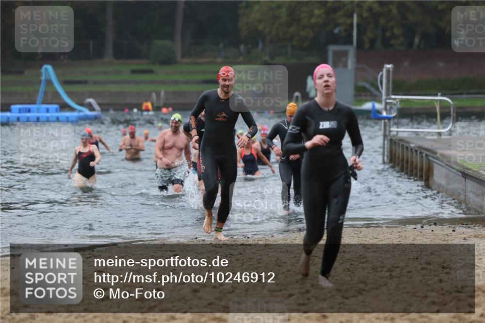 13.09.2026 - Stadtparktriathlon Mo-Foto http://msf.ph/oto/10246912 13.09.2026 12:52:26 Schwimmen 1322, 1324, 1333, 1339, 1340, 1350, 1357, 1358, 1362, 1379, 1385, 1397, 1404 meine-sportfotos.de