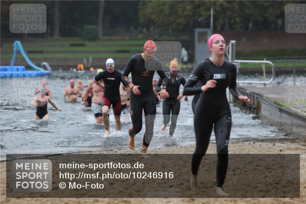 13.09.2026 - Stadtparktriathlon Mo-Foto http://msf.ph/oto/10246916 13.09.2026 12:52:26 Schwimmen 1322, 1324, 1333, 1339, 1340, 1350, 1357, 1358, 1362, 1379, 1385, 1397, 1404 meine-sportfotos.de