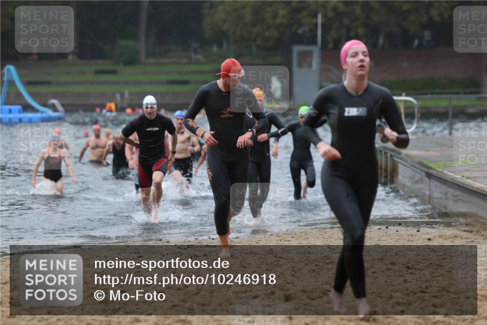 13.09.2026 - Stadtparktriathlon Mo-Foto http://msf.ph/oto/10246918 13.09.2026 12:52:27 Schwimmen 1322, 1324, 1333, 1339, 1340, 1343, 1350, 1357, 1362, 1379, 1385, 1397, 1404 meine-sportfotos.de