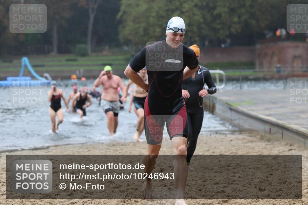 13.09.2026 - Stadtparktriathlon Mo-Foto http://msf.ph/oto/10246943 13.09.2026 12:52:31 Schwimmen 1322, 1323, 1324, 1333, 1339, 1340, 1343, 1350, 1357, 1362, 1379, 1385, 1397, 1418 meine-sportfotos.de