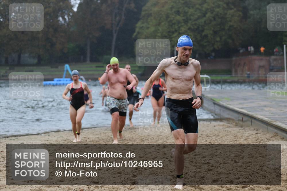 13.09.2026 - Stadtparktriathlon Mo-Foto http://msf.ph/oto/10246965 13.09.2026 12:52:35 Schwimmen 1323, 1324, 1333, 1340, 1343, 1350, 1362, 1379, 1385, 1412, 1418 meine-sportfotos.de