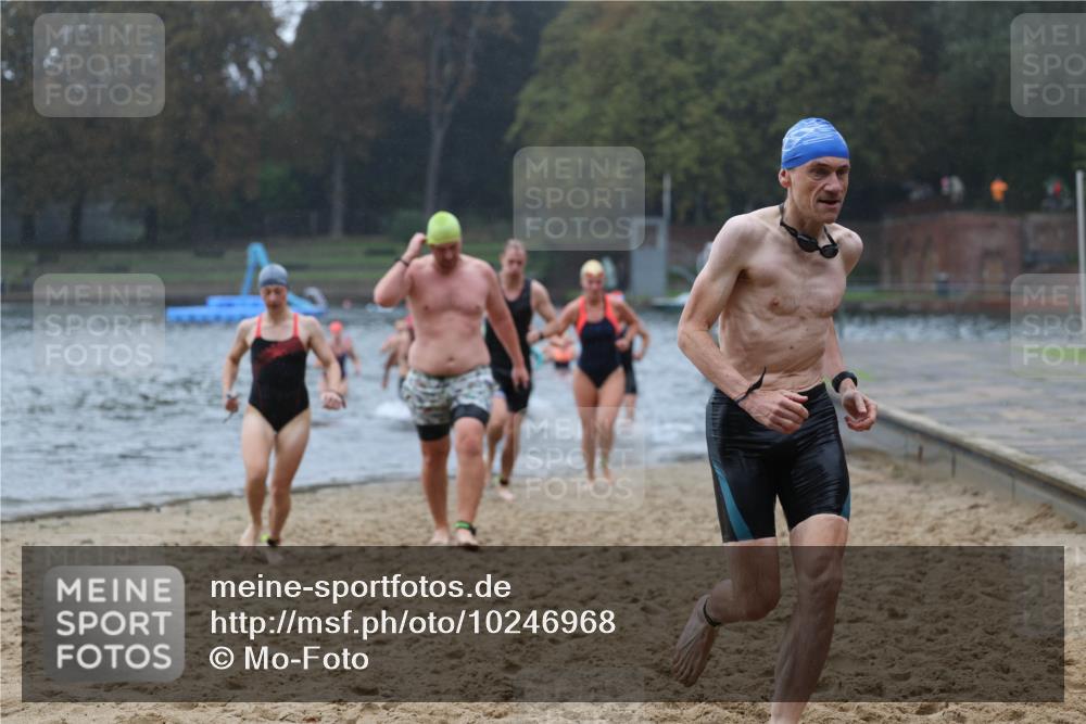 13.09.2026 - Stadtparktriathlon Mo-Foto http://msf.ph/oto/10246968 13.09.2026 12:52:35 Schwimmen 1323, 1324, 1333, 1340, 1343, 1350, 1362, 1379, 1385, 1412, 1418 meine-sportfotos.de