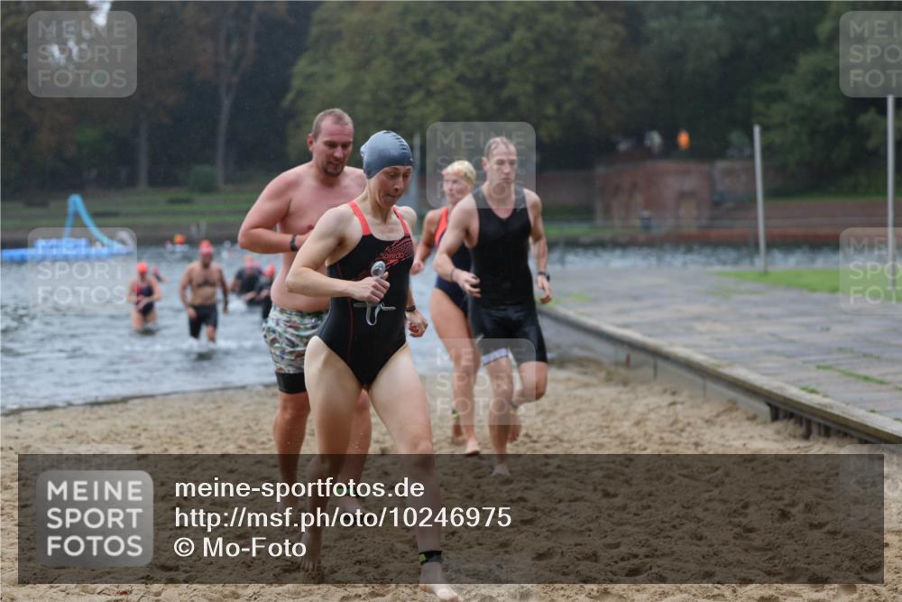 13.09.2026 - Stadtparktriathlon Mo-Foto http://msf.ph/oto/10246975 13.09.2026 12:52:37 Schwimmen 1323, 1324, 1333, 1340, 1343, 1350, 1362, 1367, 1379, 1385, 1412, 1418 meine-sportfotos.de